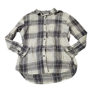 Old Navy Medium Gray Plaid Long Sleeve Button Up Shirt